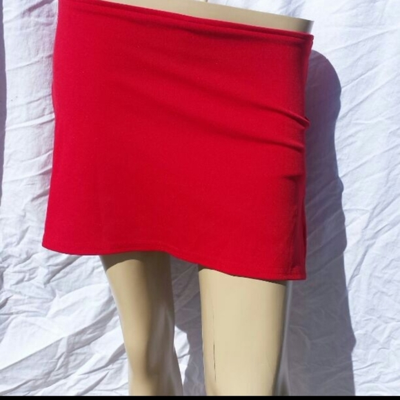 Cleveland Street Red Mini Skort - Picture 2 of 4